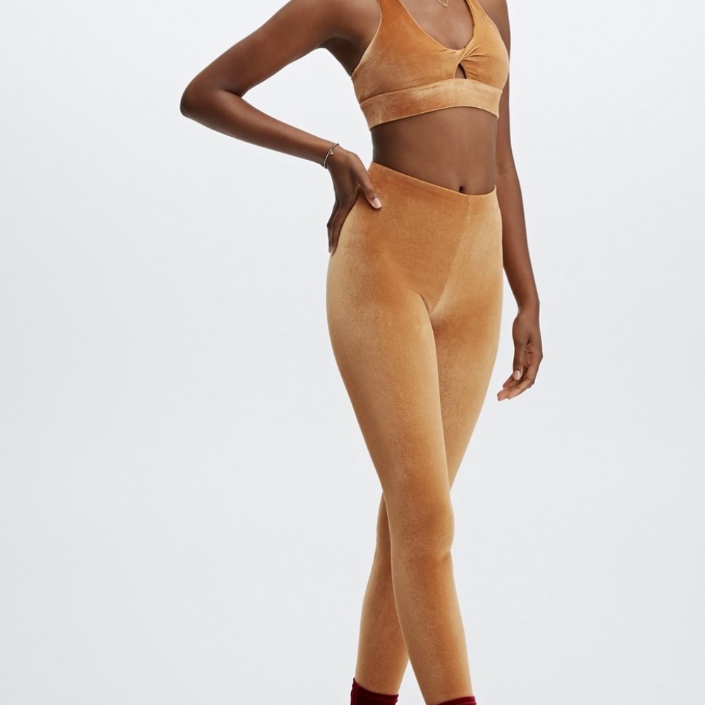 Emma Velour & Oasis Twist Velour Sports Bra****Legging and Sports Bra set****